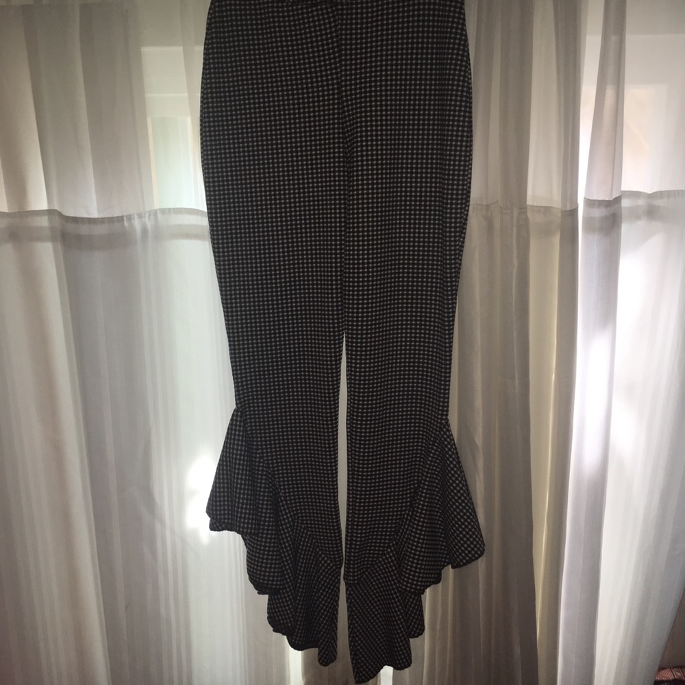 Black and white squared flared pants